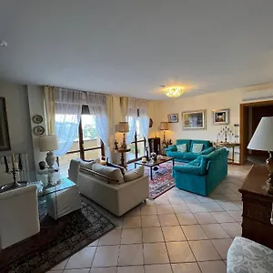Bed & Breakfast Classy Penthouse, Imola